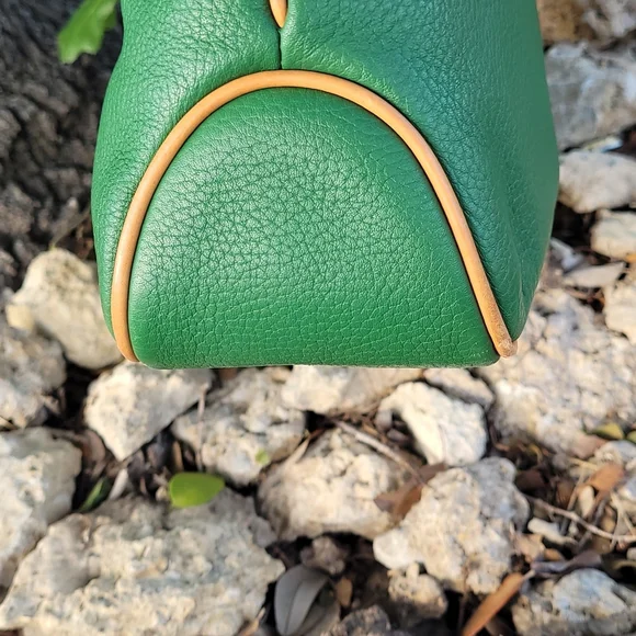 ‼️SOLD‼️ Vintage Dooney & Bourke AWL2 Grass Green Slouch Bag - Picture 5 of 12